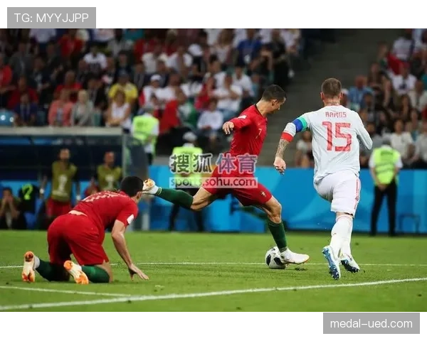 凯恩后期射门效率下滑与卢卡库多点进攻驱动的对比分析